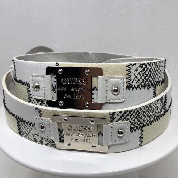 NEW GUESS Los Angeles Belt Y2K Metallic Logo Patchwork Snake Print Stitching - Picture 2 of 11